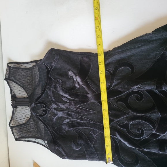 BCBGMaxazria velvet tulle Midi dress sz-0 nwt - Picture 8 of 10